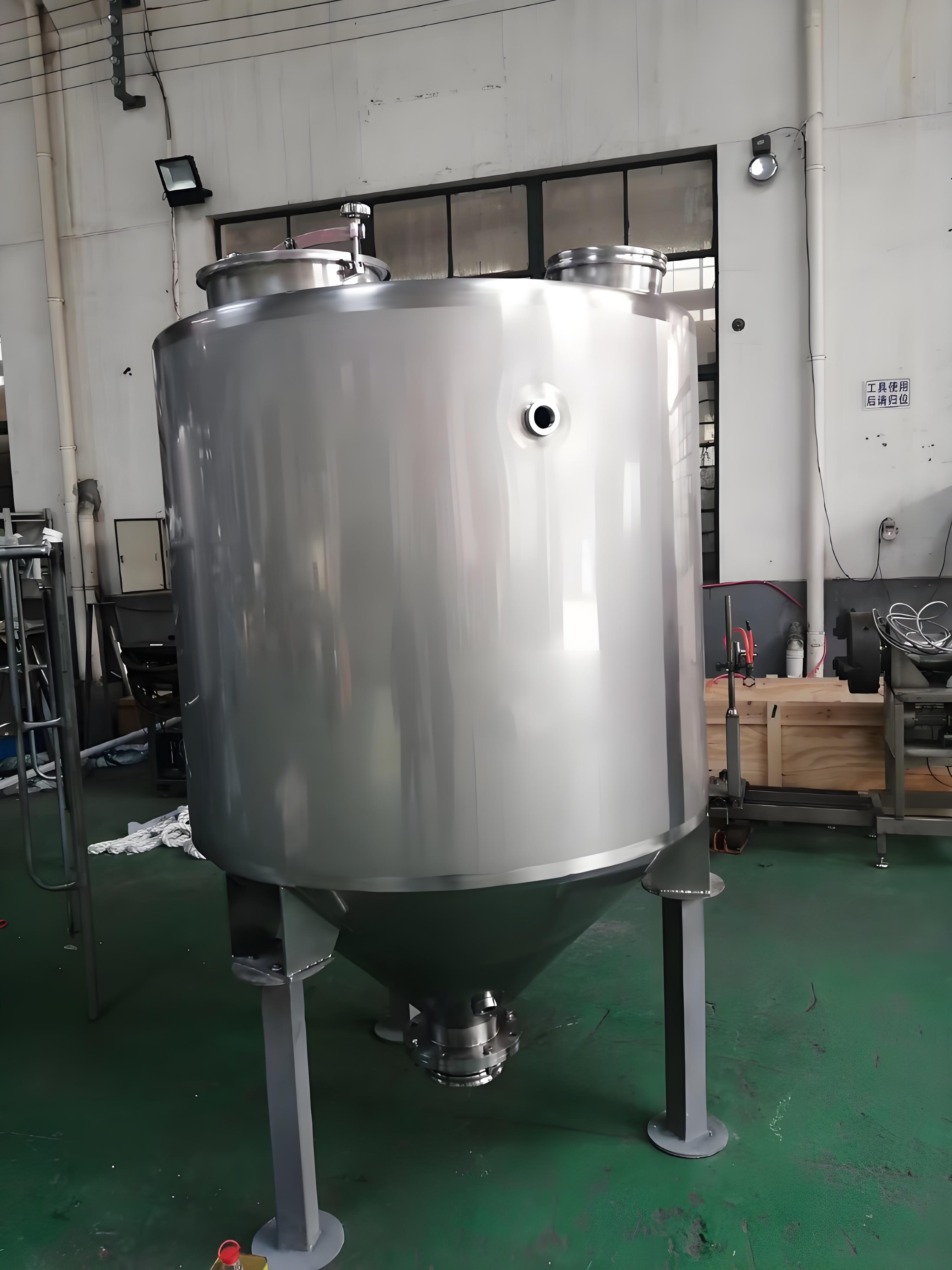 不銹鋼大料倉(cāng)(4) 不銹鋼大料倉(cāng)(4)