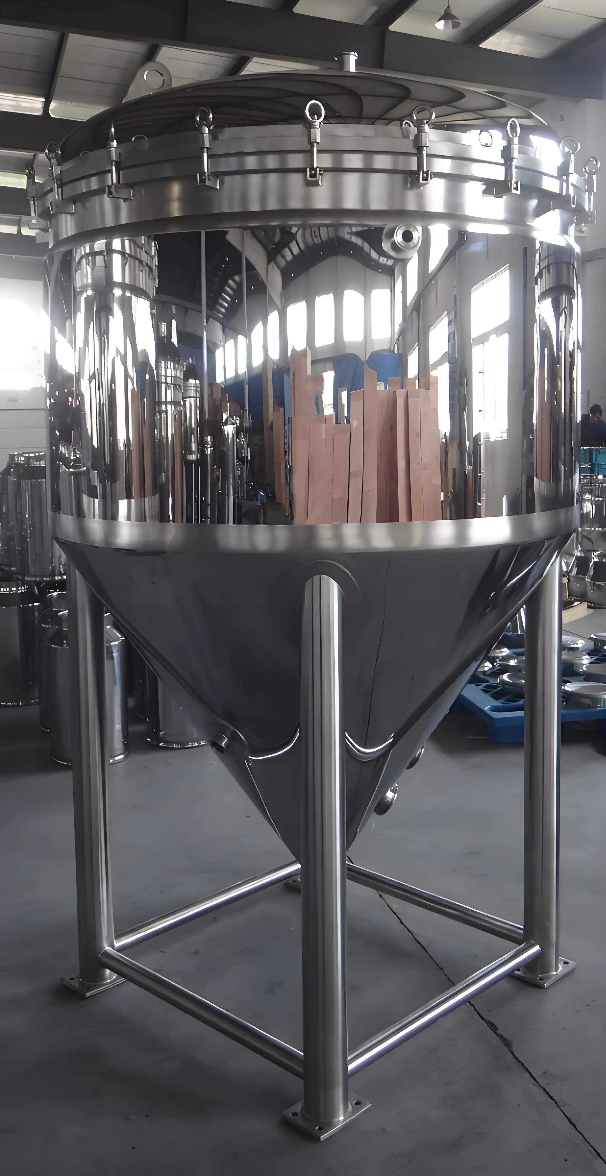 不銹鋼大料倉(cāng) 不銹鋼大料倉(cāng)